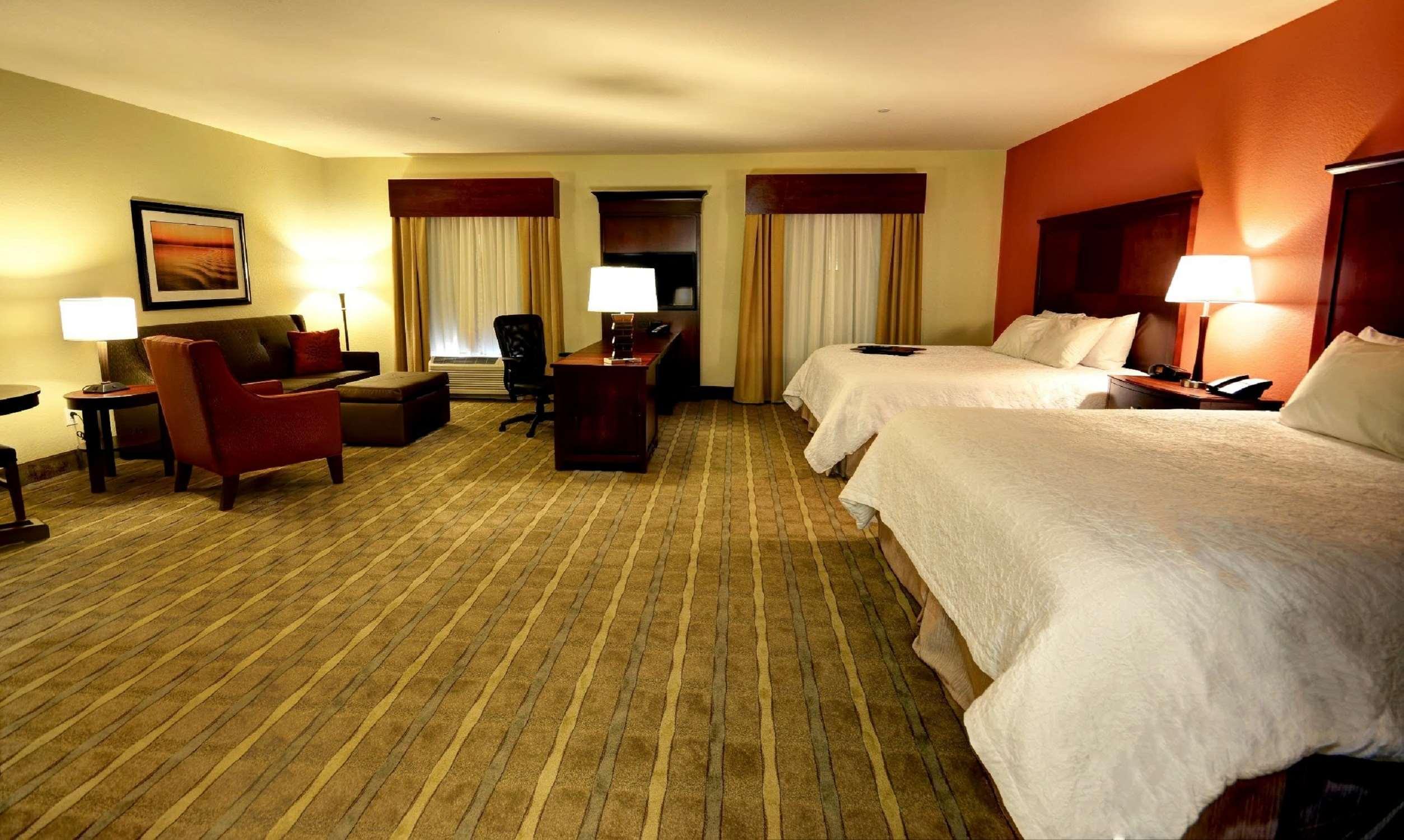 Hampton Inn & Suites Тифтон Екстериор снимка