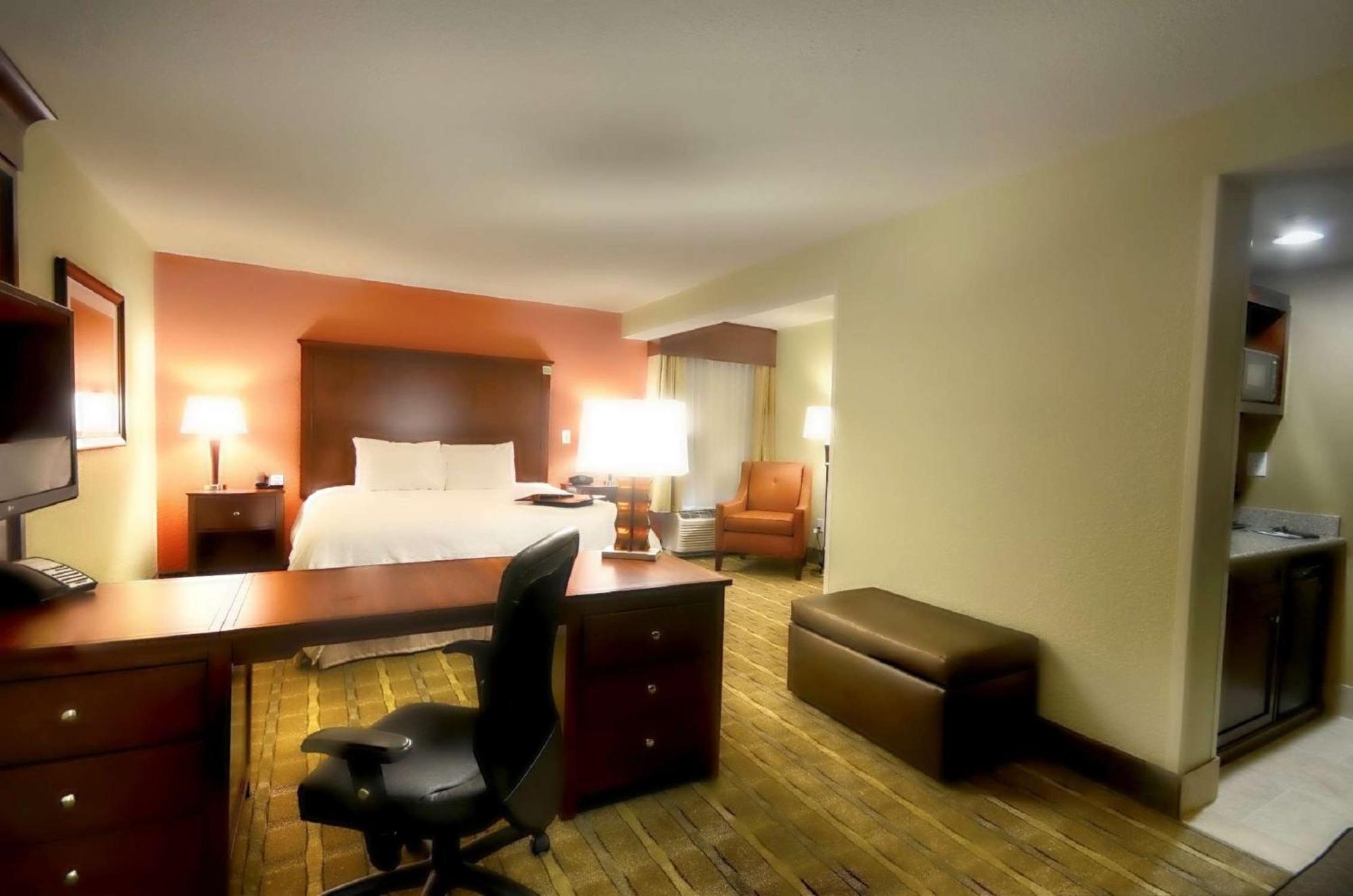 Hampton Inn & Suites Тифтон Екстериор снимка