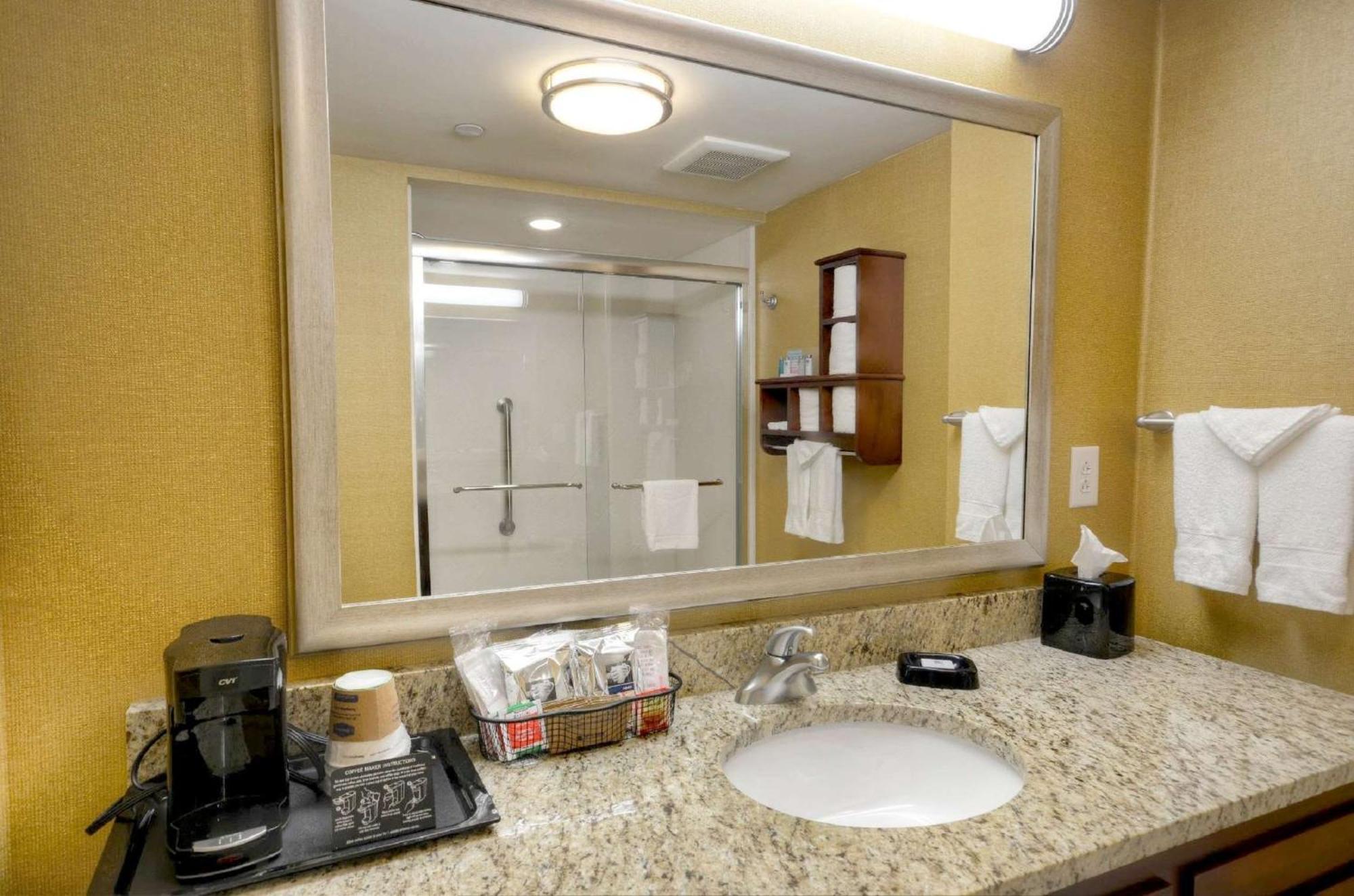 Hampton Inn & Suites Тифтон Екстериор снимка