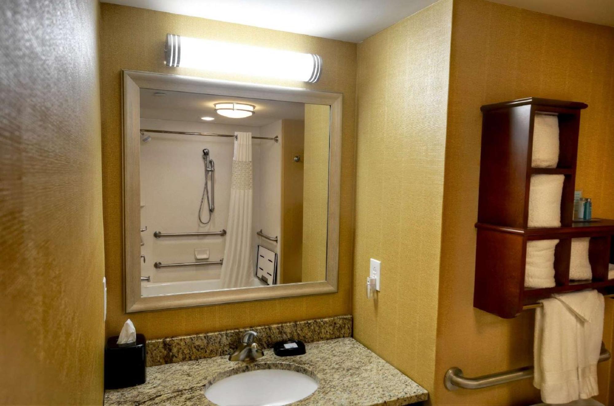 Hampton Inn & Suites Тифтон Екстериор снимка